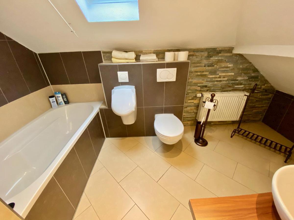 Wohnen Ueber Den Daechern Von Ravensburg, Stadtnah, Kamin, Klima Apartment Ngoại thất bức ảnh