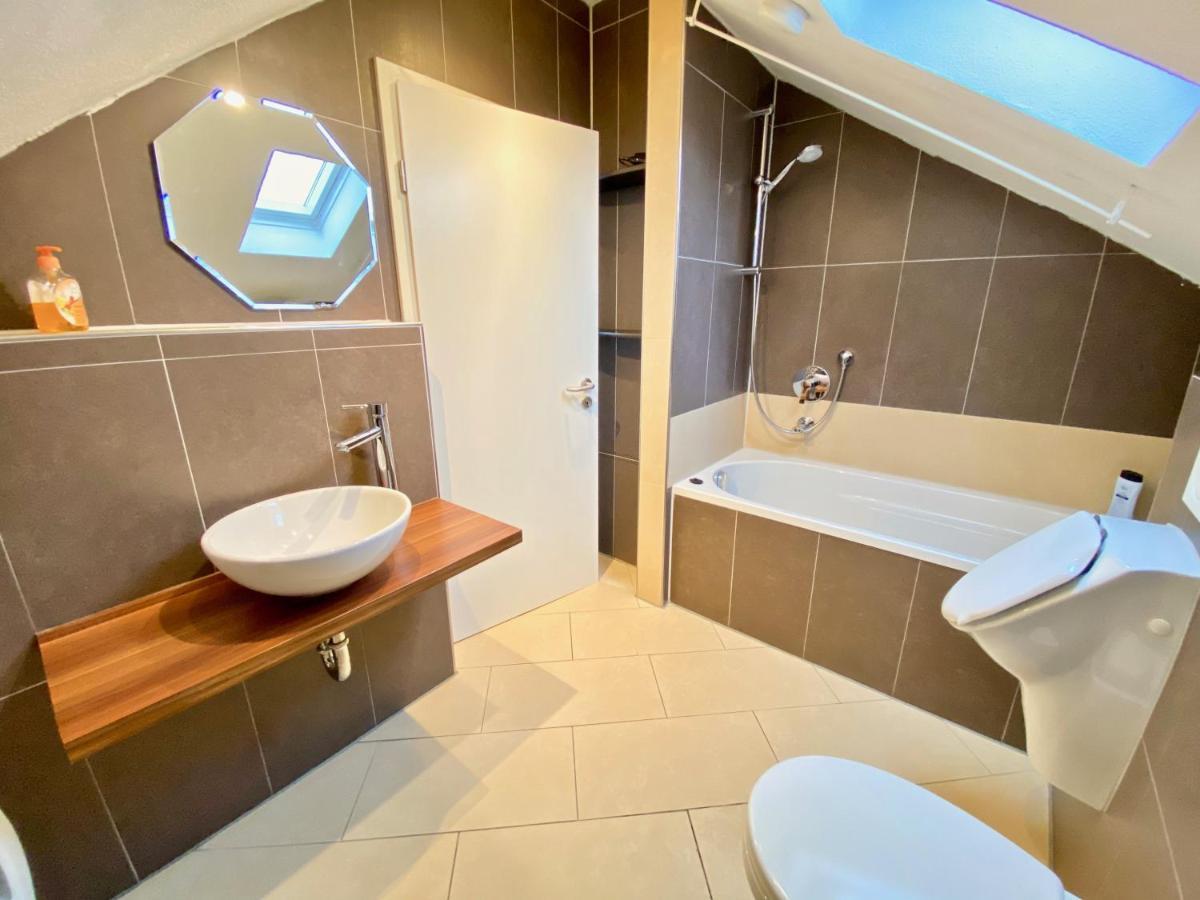 Wohnen Ueber Den Daechern Von Ravensburg, Stadtnah, Kamin, Klima Apartment Ngoại thất bức ảnh
